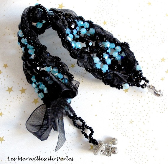 Pulsera Prestige con facetas negras y azules y cinta de organza