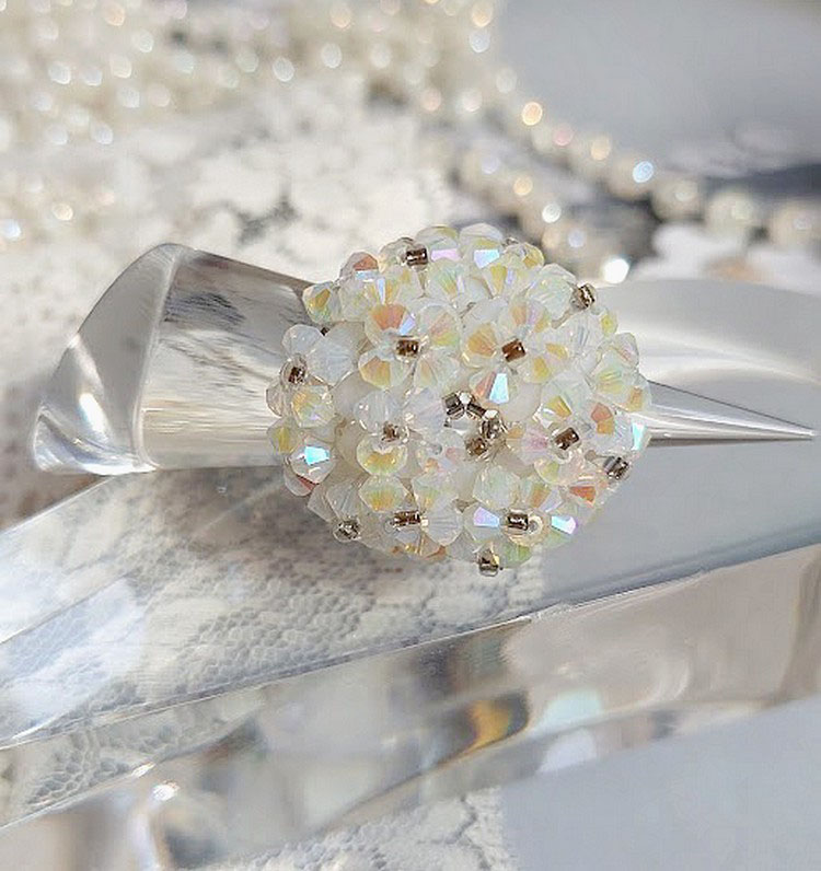 Anillo de cristal con facetas y hiladores de cristal Swarovski