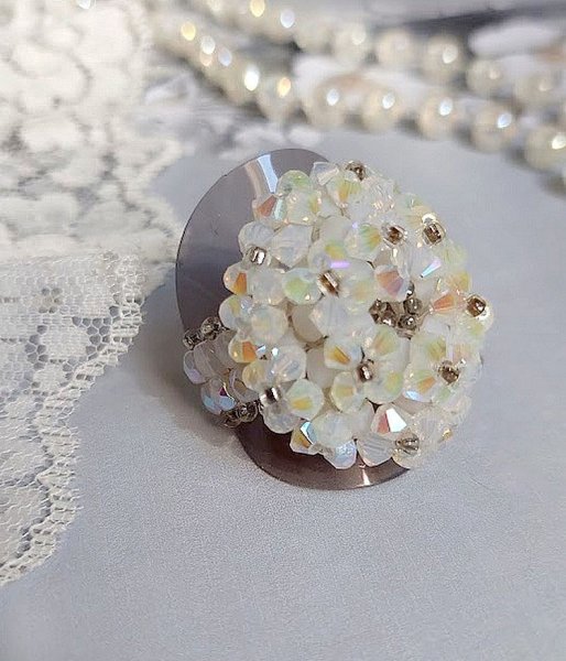 Anillo de cristal con facetas y hiladores de cristal Swarovski