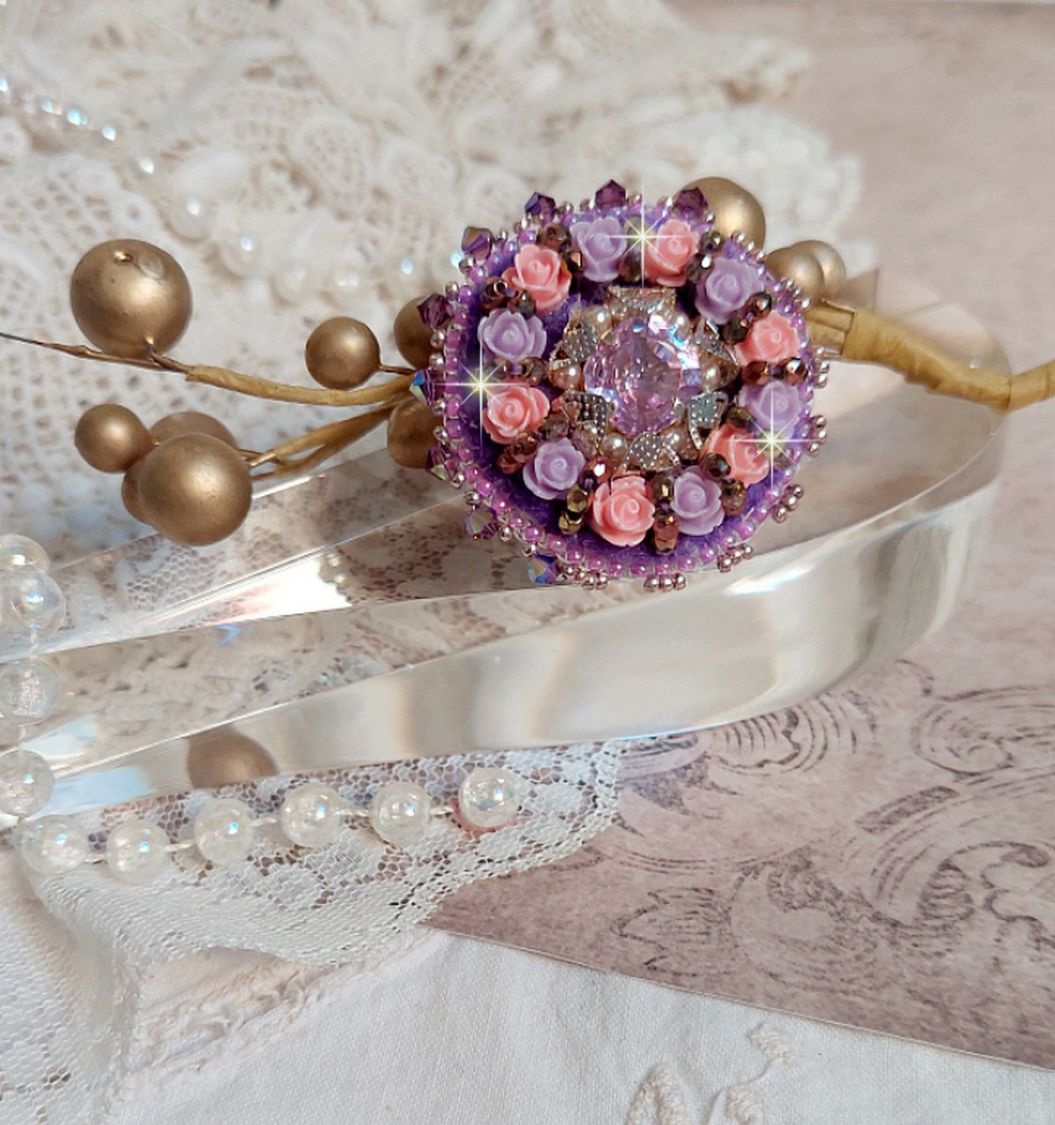 Anillo Glace Purple bordado con cristales Swarovski y rosas de resina