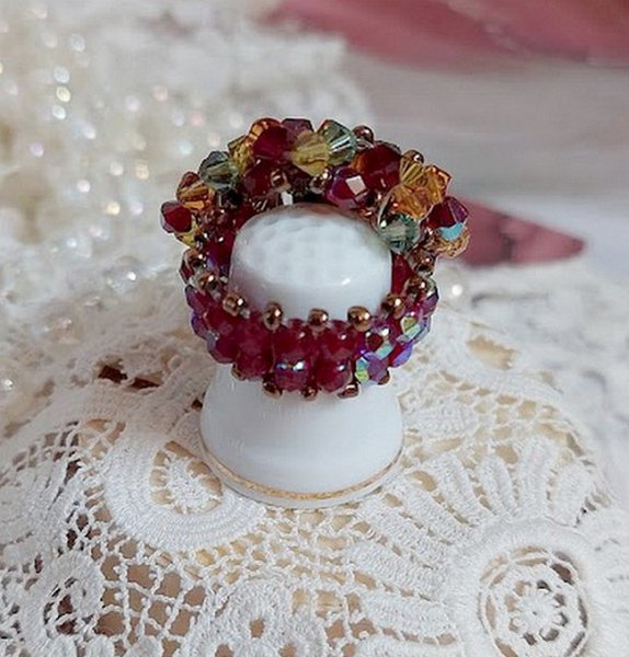 Anillo Iroise con facetas, peonzas y lanzadera de cristal Swarovski