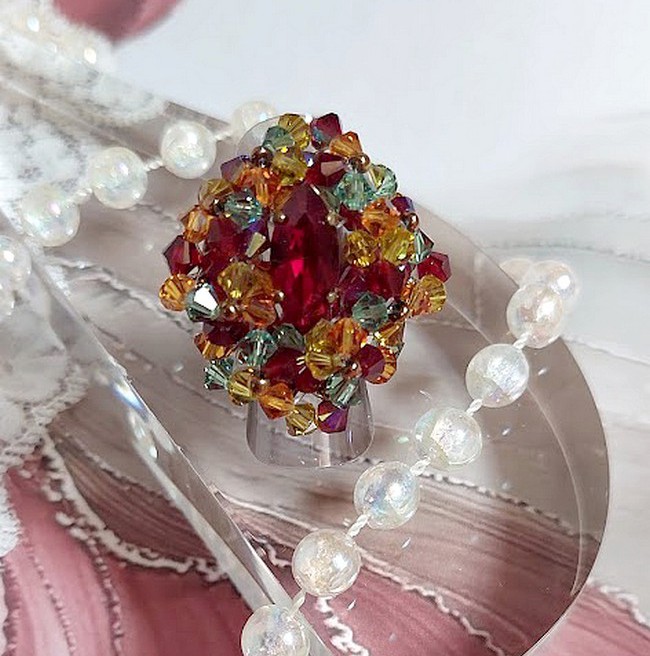 Anillo Iroise con facetas, peonzas y lanzadera de cristal Swarovski