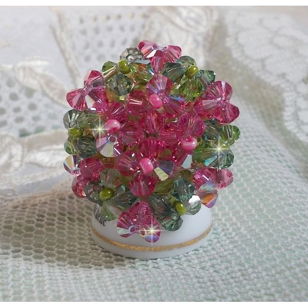 Anillo Miss Lady con facetas y espirales de cristal Swarovski