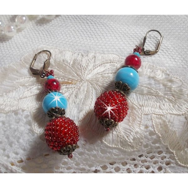 BO Bel'Art con cuentas de vidrio y rocallas bordadas en cuentas de madera