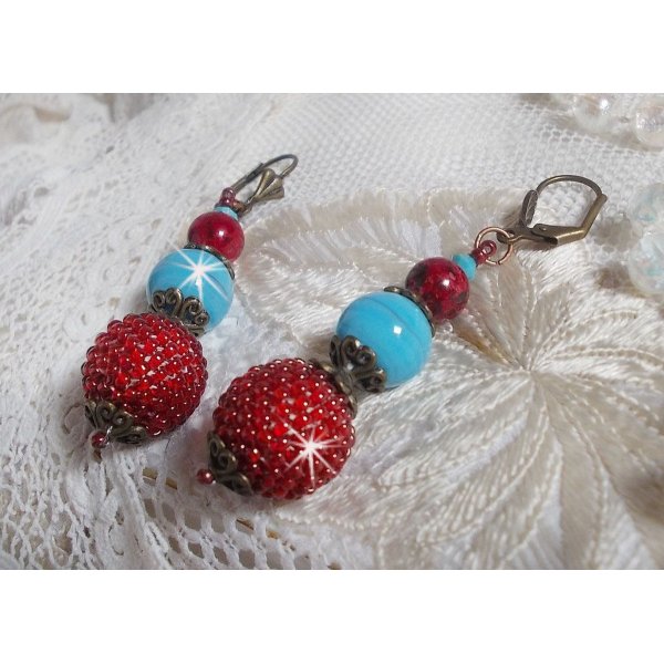 BO Bel'Art con cuentas de vidrio y rocallas bordadas en cuentas de madera