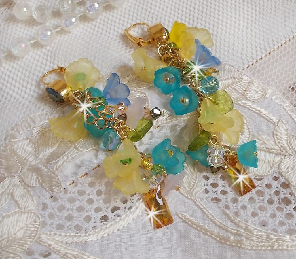 BO Bella Amarillo montado con cristales de Swarovski, flores esmeriladas y perlas 