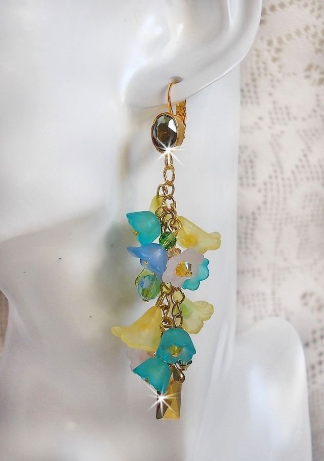 BO Bella Amarillo montado con cristales de Swarovski, flores esmeriladas y perlas 