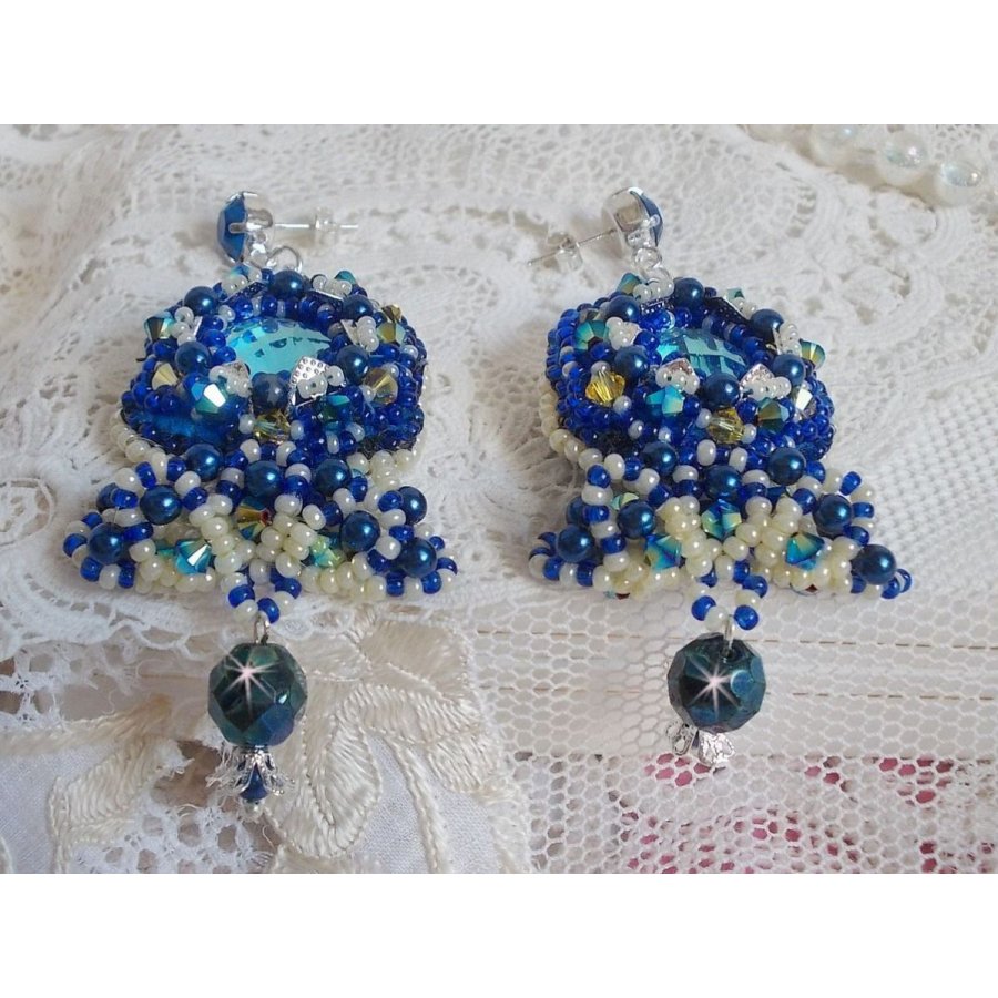 BO Blue Palace Haute-Couture bordado con cristales de Swarovski, perlas nacaradas, sellos de filigrana y soportes de cabujones de plata 925/1000