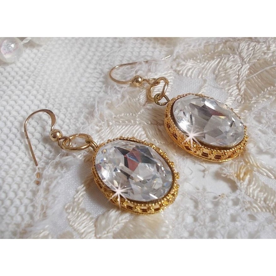 Pendientes BO Gold con cristales de Swarovski engastados en cabujones de oro y ganchos rellenos de oro de 14 quilates