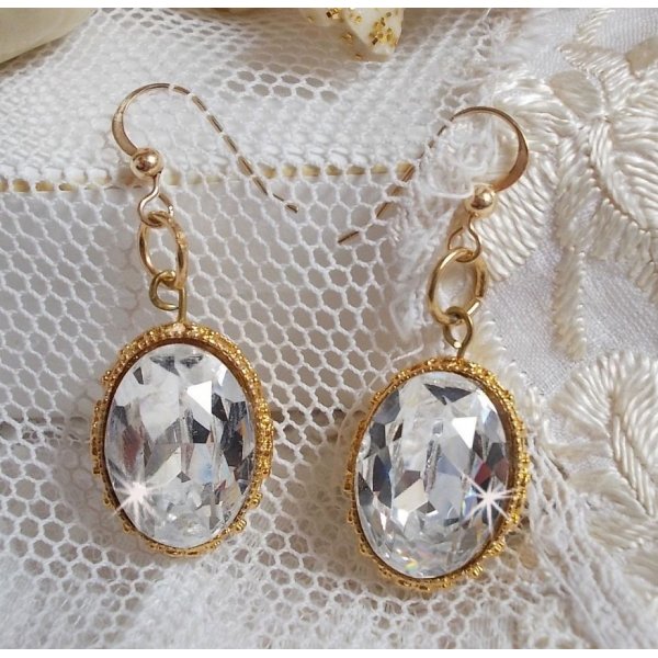 Pendientes BO Gold con cristales de Swarovski engastados en cabujones de oro y ganchos rellenos de oro de 14 quilates