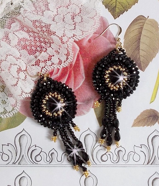 BO Cl&eacute;op&acirc;tra avec 2 onyx noir  et perles nacr&eacute;es