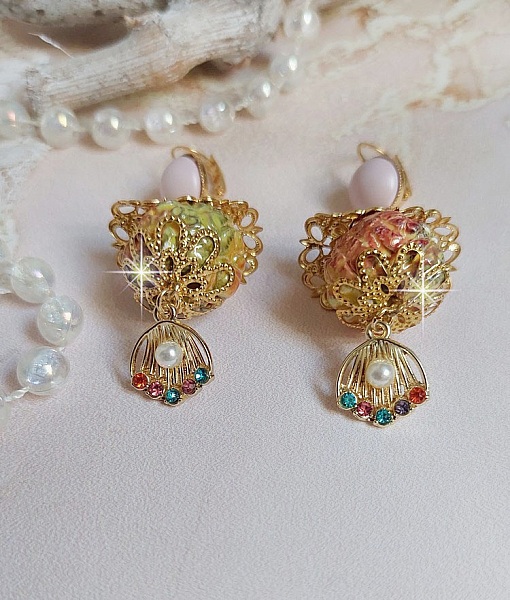 BO Cord&eacute;lia mont&eacute;es avec perles en c&eacute;ramique &eacute;maill&eacute;e, coupelles, estampes et cristaux