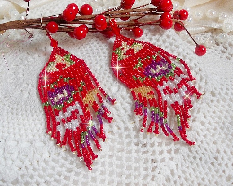 BO Crocus mont&eacute;es avec rocailles en verre, perles cristal Swarovski et crochets Gold Filled 14 carats 