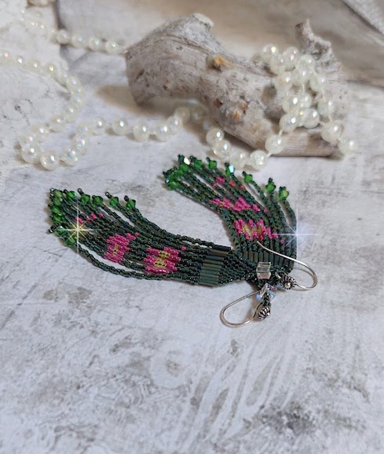 BO Evasion montées avec rocailles verres, tubes, perles cristal Swarovski et crochets d’oreilles Argent 925