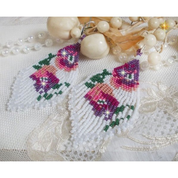 BO Flores de cerezo creadas con Blanco opaco, Rosa en varios tonos, Verde con Toupies