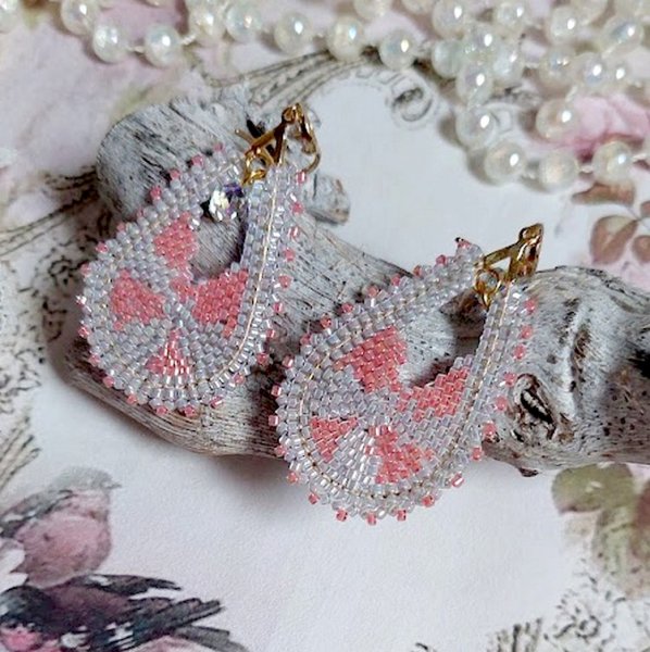 BO Florentine Lavande montées avec rocailles en verre, perles cristal Swarovski et crochets laiton