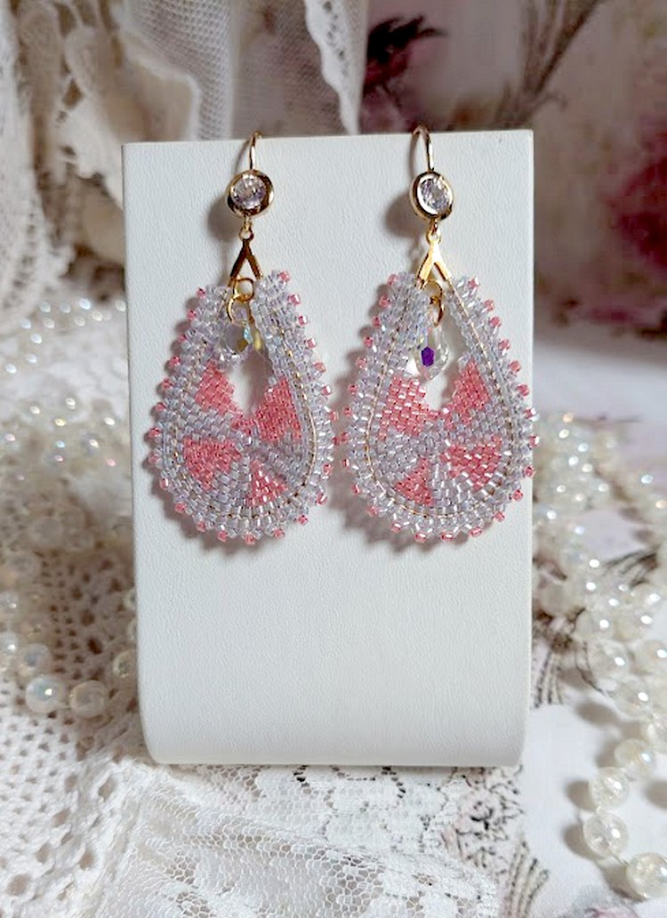 BO Florentine Lavande montées avec rocailles en verre, perles cristal Swarovski et crochets laiton