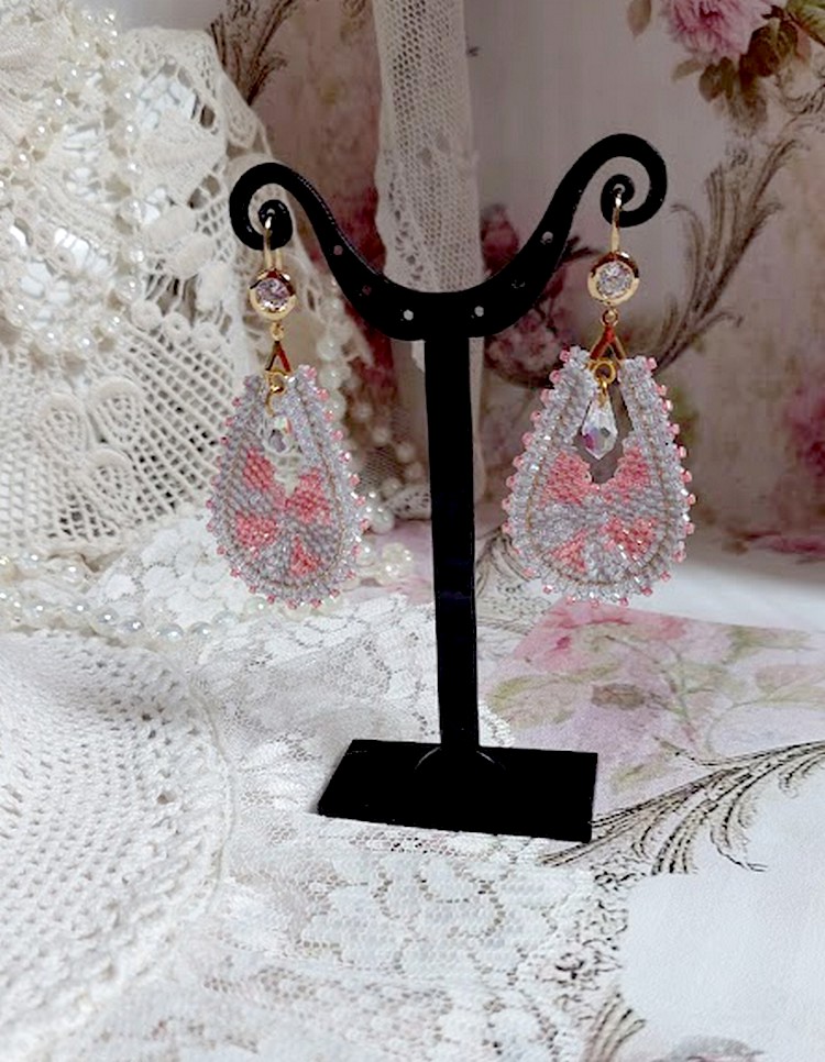 BO Florentine Lavande montées avec rocailles en verre, perles cristal Swarovski et crochets laiton
