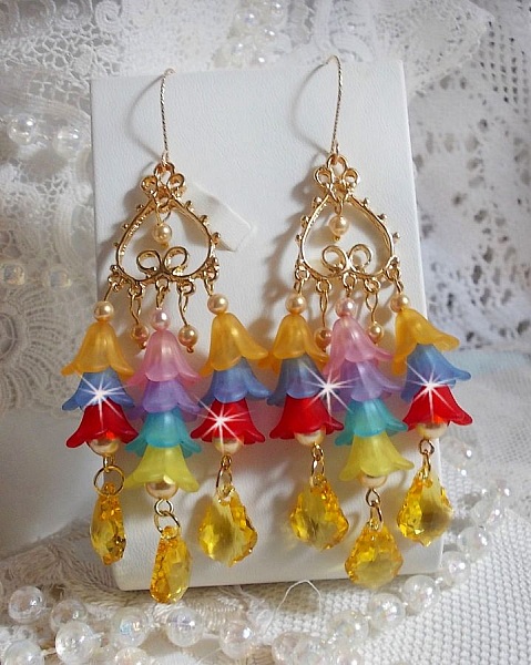 BO Garden Flowers con cristales de Swarovski y flores de Lucite de diferentes colores