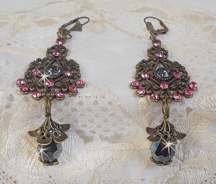 Colecci&oacute;n BO Irresistible Love con cristales de Swarovski montados en portavelas de filigrana de bronce