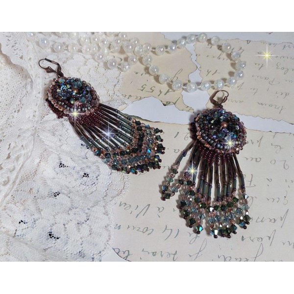 BO Picasso Marr&oacute;n Largo bordado con cristales Swarovski, facetas de cristal, bugles twist y rocailles