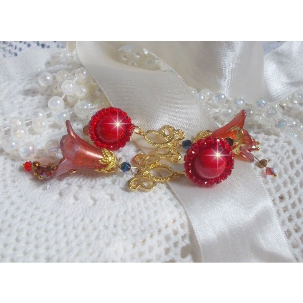 BO Myst&egrave;res D&eacute;clarations cr&eacute;&eacute;es avec des cristaux, perles et cabochons en verre, divers accessoires dor&eacute;s et plaqu&eacute; Or