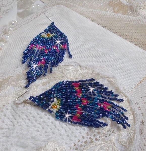 BO Nen&uacute;fares creados con semillas Miyuki y Toho en azul, rosa, blanco, amarillo, naranja y verde