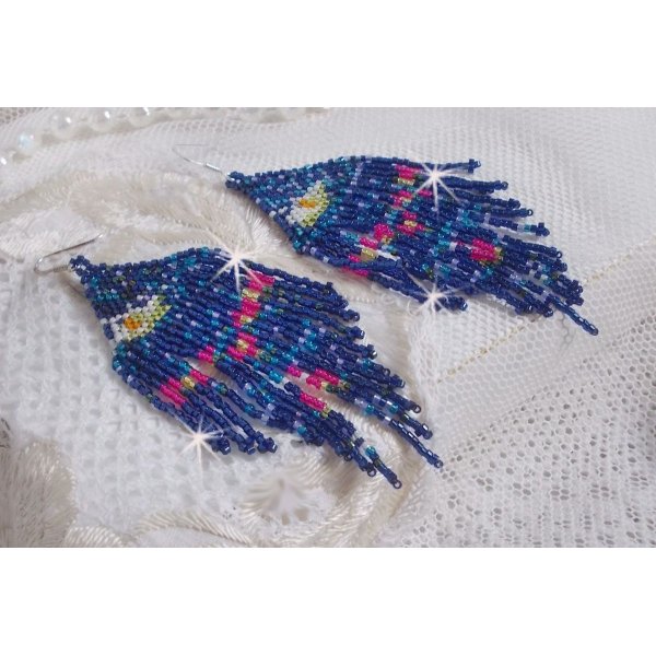 BO Nen&uacute;fares creados con semillas Miyuki y Toho en azul, rosa, blanco, amarillo, naranja y verde