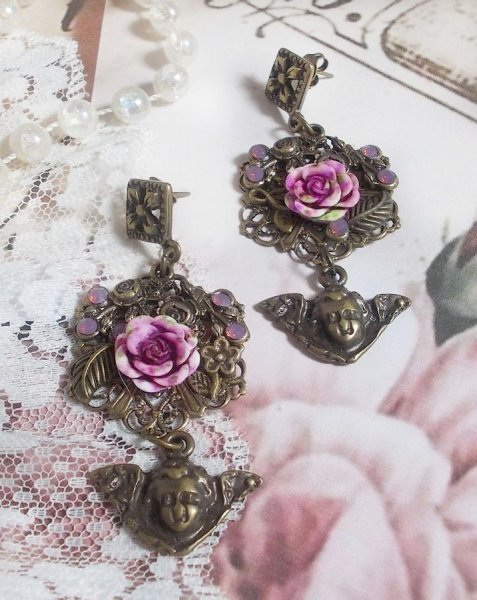 BO Secrets des Angelots creado con rosas de resina, colgantes Angelot, estampados y cristales