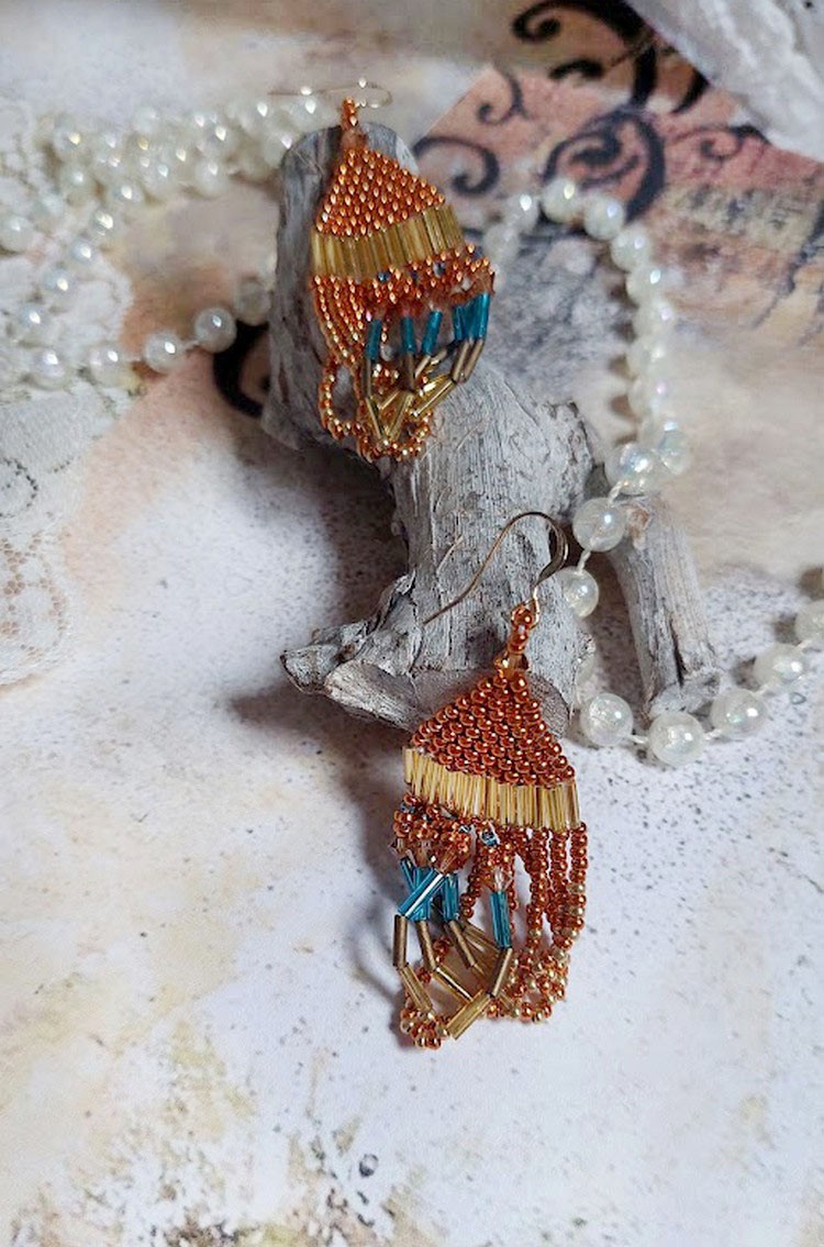 BO Tangerine montées avec rocailles verre, perles cristal Swarovski et crochets d’oreilles Gold filled 14 carats