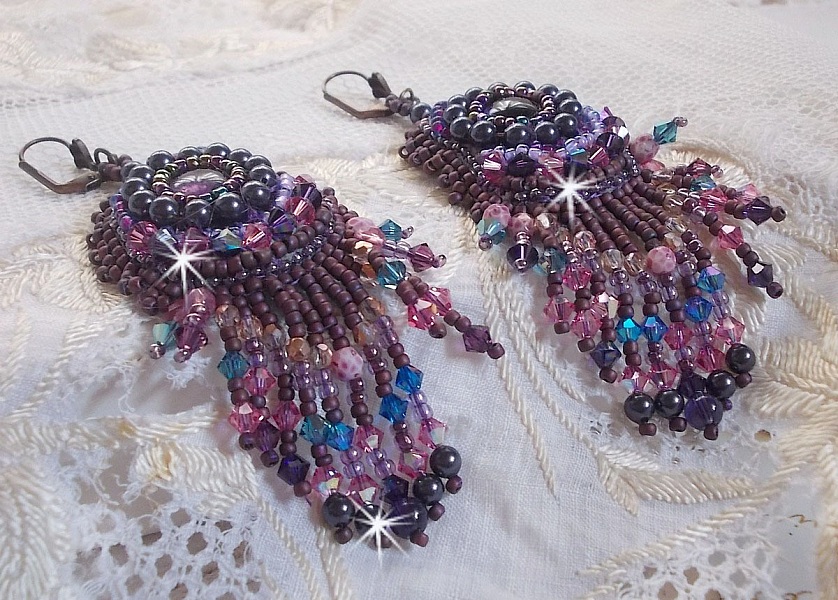 BO Esm&eacute;ralda brod&eacute;es avec des perles de gemmes, cristal de Swarovski et perles tr&egrave;s fines