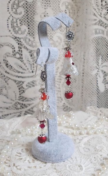BO Tendre Rouge con cristales de Swarovski, cuentas facetadas redondas y pendientes de plata 925/1000