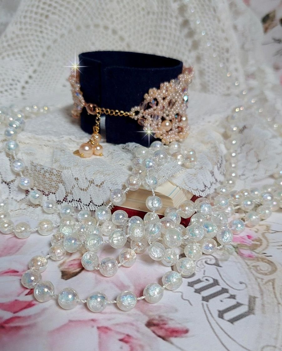 Pulsera Idylle Beauty bordada con cristales de Swarovski, facetas, cuentas redondas, cuentas de semillas con cierre y cadena chapados en oro