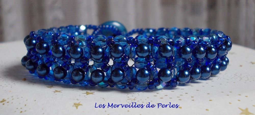 Pulsera Night Blue con cuentas de cristal nacarado y facetas