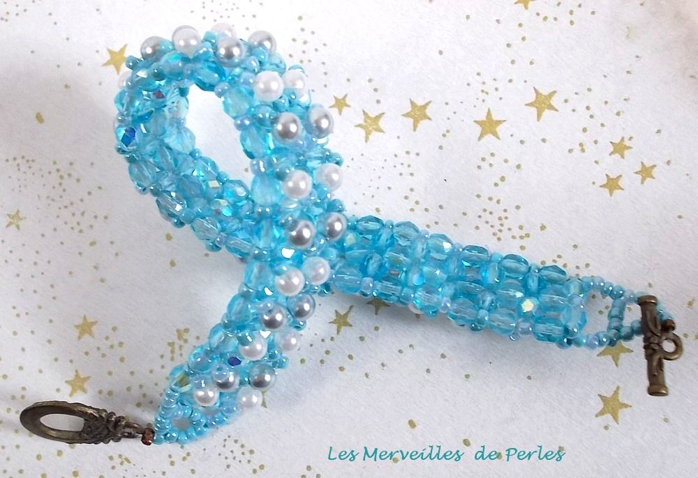 Pulsera de cuentas celestiales con facetas y cuentas de cristal nacarado