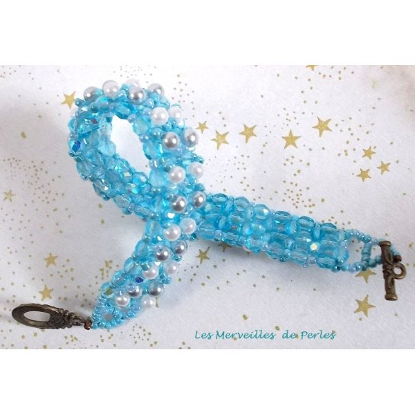 Pulsera de cuentas celestiales con facetas y cuentas de cristal nacarado