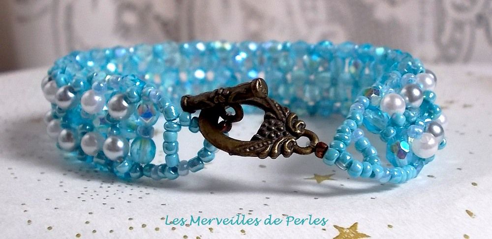 Pulsera de cuentas celestiales con facetas y cuentas de cristal nacarado