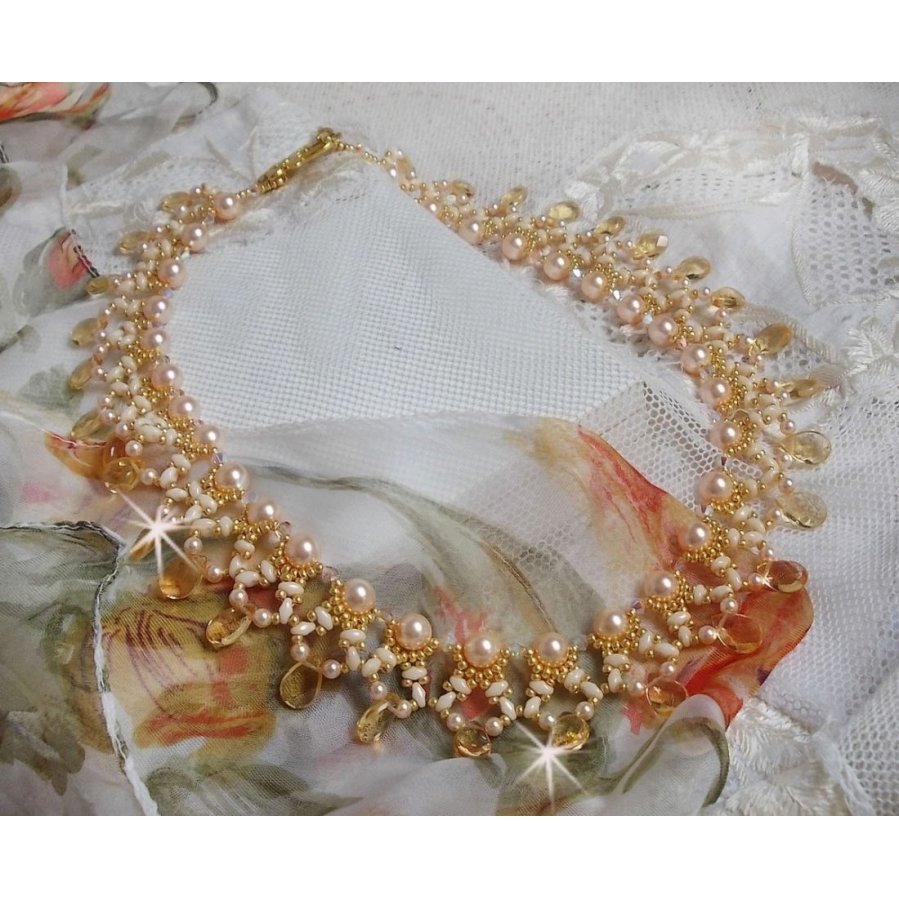 Collar Charmeuse Champagne con cristales Swarovski y gotas de cristal facetado