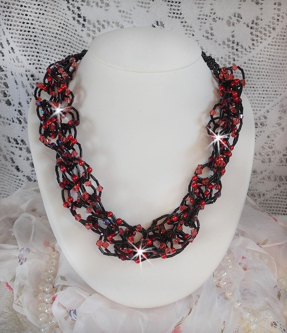 Collar Feeling con cuentas tubulares, cristales Swarovski y facetas