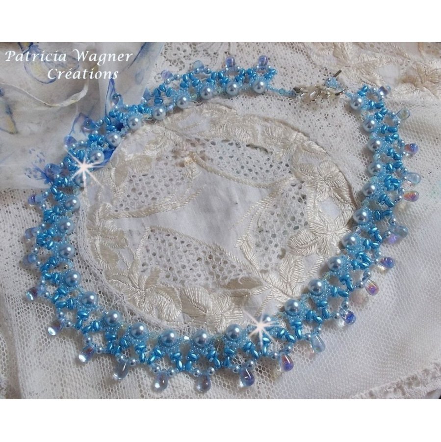 Collar Light Azur con perlas de cristal Swarovski y gotas de vidrio