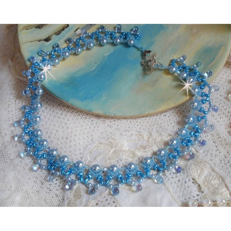 Collar Light Azur con perlas de cristal Swarovski y gotas de vidrio