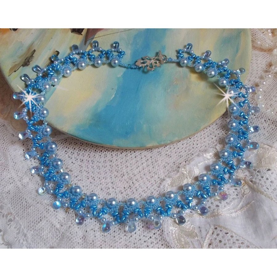 Collar Light Azur con perlas de cristal Swarovski y gotas de vidrio