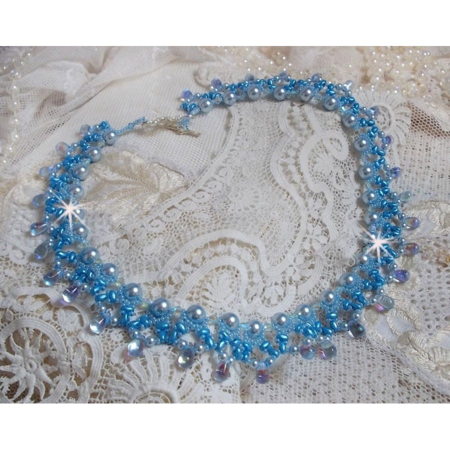 Collar Light Azur con perlas de cristal Swarovski y gotas de vidrio