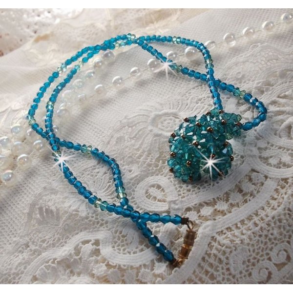 Collar colgante de esmeralda con espirales y facetas de cristal Swarovski