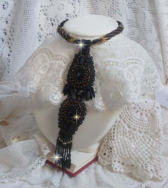 Colgante H&aacute;bito Negro bordado con piedras redondas Onyx, colgantes facetados, cuentas cil&iacute;ndricas facetadas, facetas y rocallas de calidad