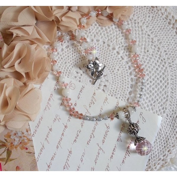 Collar colgante Rose Iris&eacute;e bordado con cristales de Swarovski, plata 925 y piedras lunares