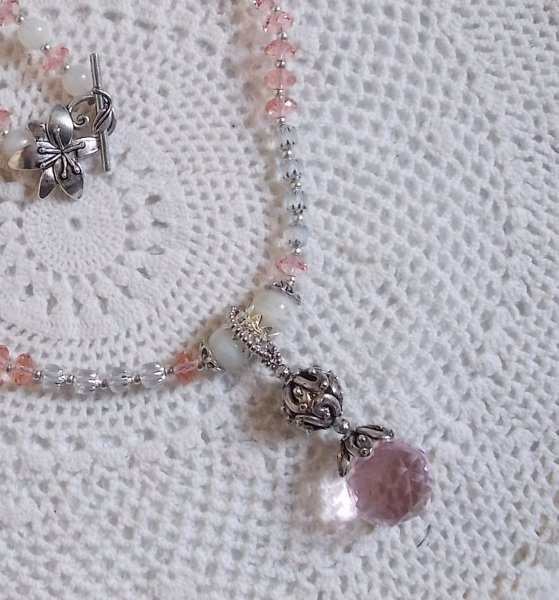 Collar colgante Rose Iris&eacute;e bordado con cristales de Swarovski, plata 925 y piedras lunares