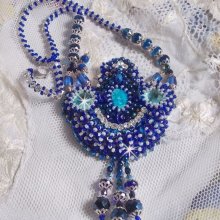 Collar Paris Divine bordado con cristales de Swarovski, cuentas de cristal de Bohemia y cuentas de semillas 