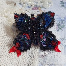 Collier Broche Butterfly Jet/Red brodé avec sequins, perles en verre, plasticine, rocailles et perles cristal Swarovski