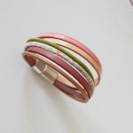 Bracelet manchette multi-cordons cuirs pastels et cordon Liberty fleuri